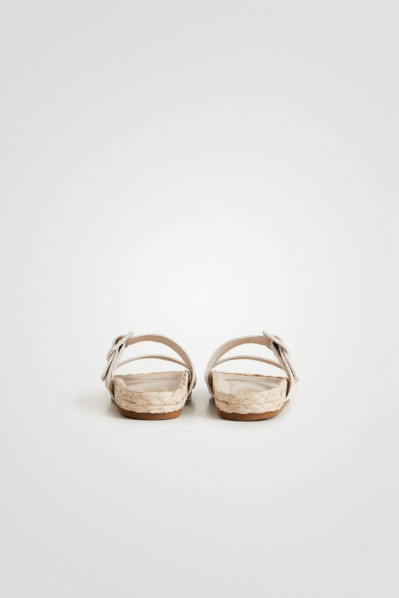 detail Desigual dámské boty 22SSHA05